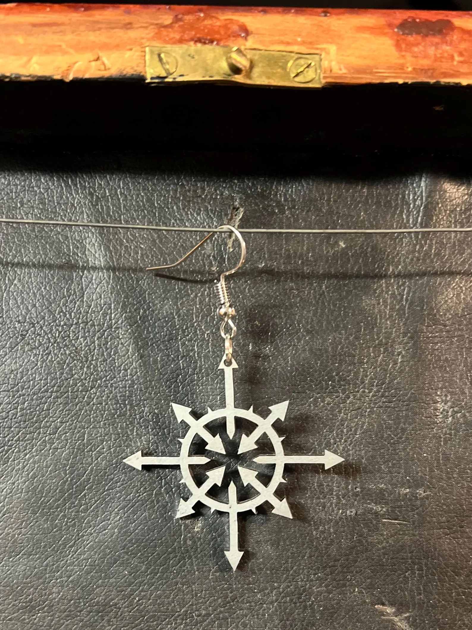 Chaos star - earring