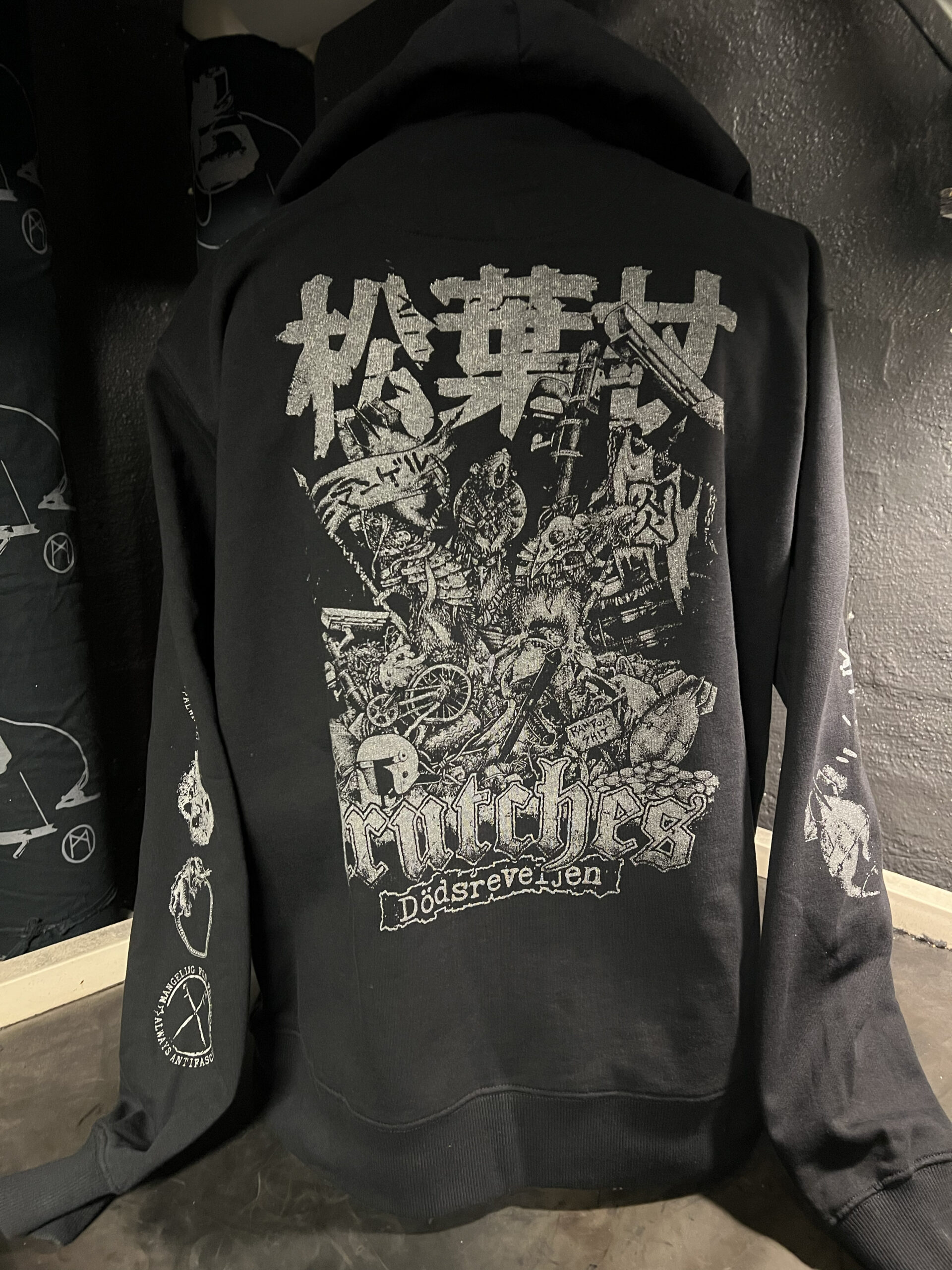 Crutches, Dödsreveljen - ziphoodie